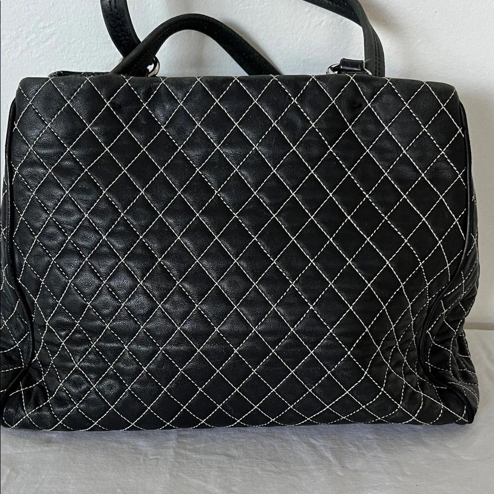 Ferragamo Black Quilted Leather Handbag - Picture 3 of 15
